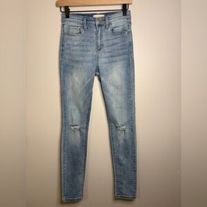 Women’s Harper Heritage HR light distressed skinny jeans size 25